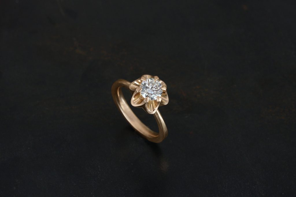 Flora Ring Recycling Rotgold champagner Diamant
