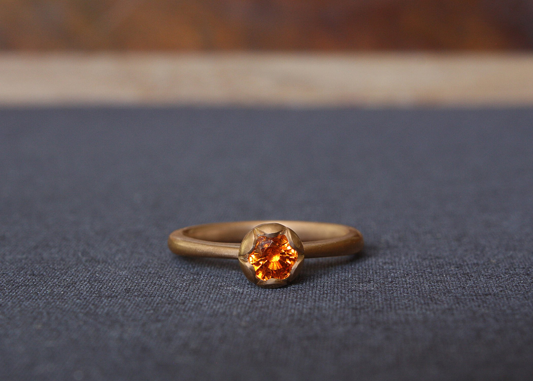 Capsula Ring Rosegold Safir