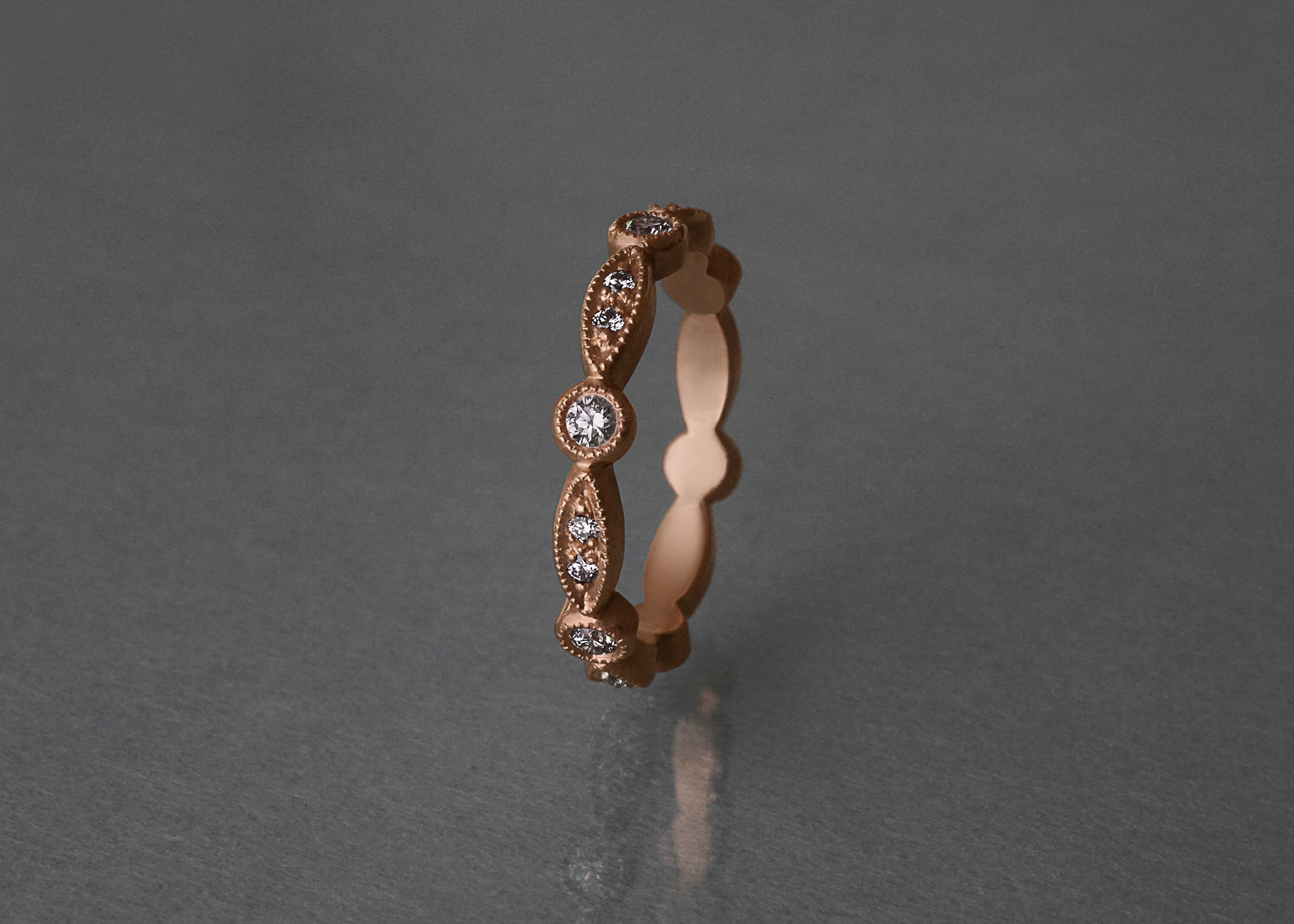 Verlobungsring Navette Rotgold Diamanten